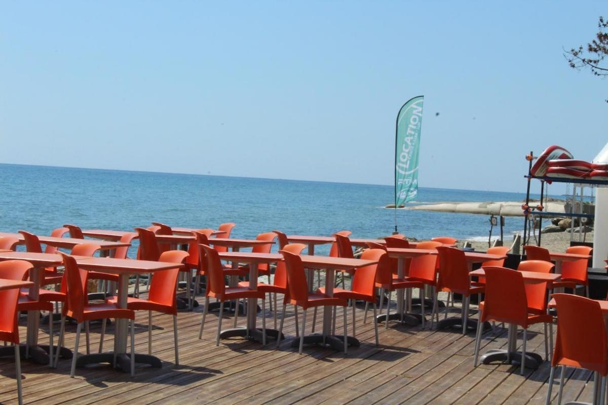 Bord de mer, pieds dans l'eau, vue panoramique Villa San-Nicolao Buitenkant foto