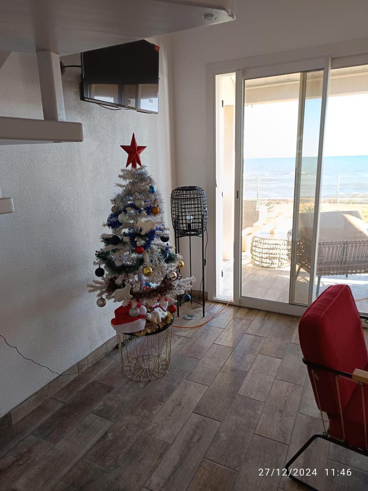 Bord de mer, pieds dans l'eau, vue panoramique Villa San-Nicolao Buitenkant foto